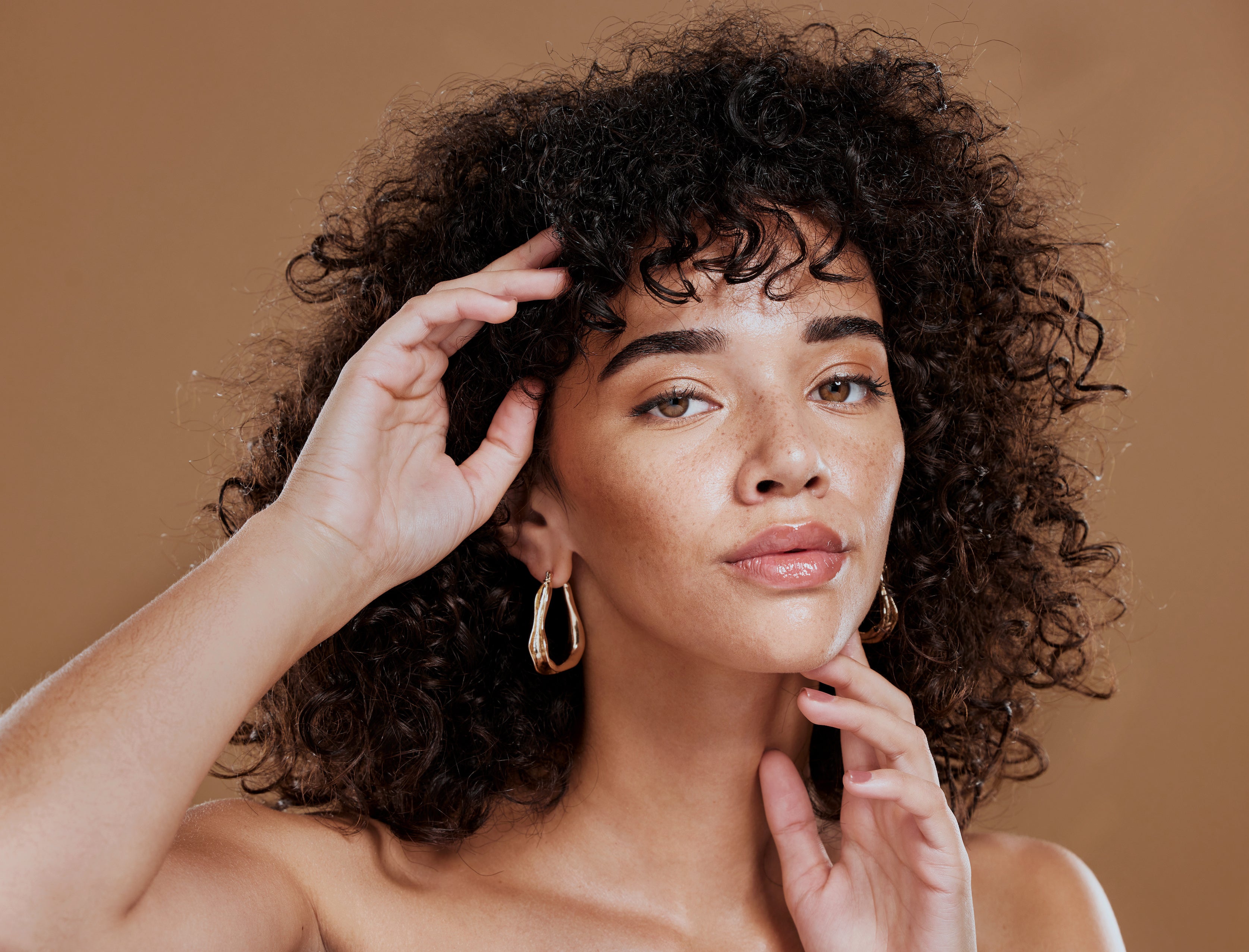 Get Glowing Skin with Facial Oils